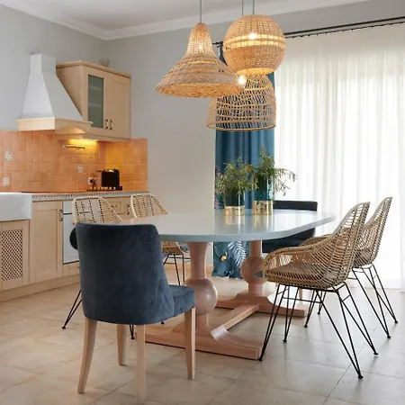 Grand Lefkada - 3 Bedrooms - Kaladika - Stunning Sea Views - Well Furnished * Tsoukaládhes
